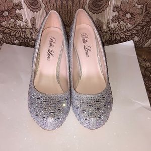 High heel dress shoes